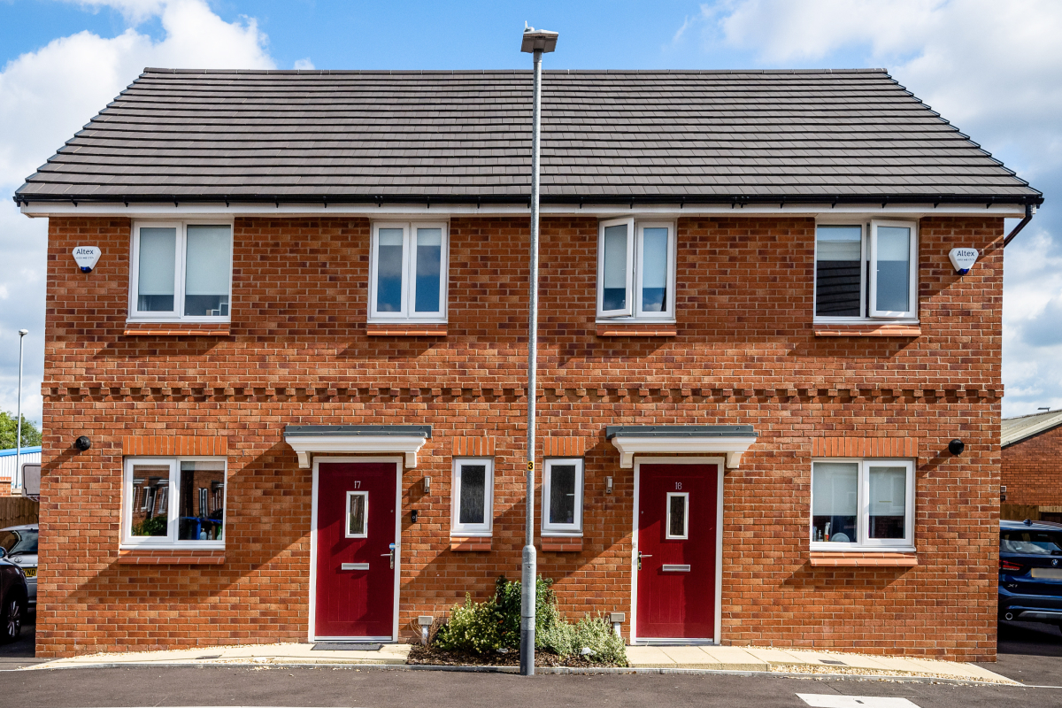 Harewood Close 2 1200x800