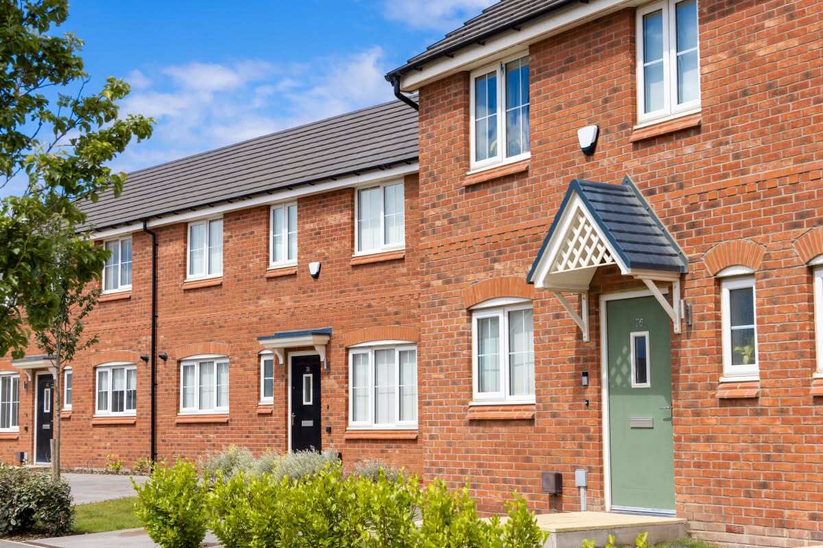Pullman Green 2 1200x800