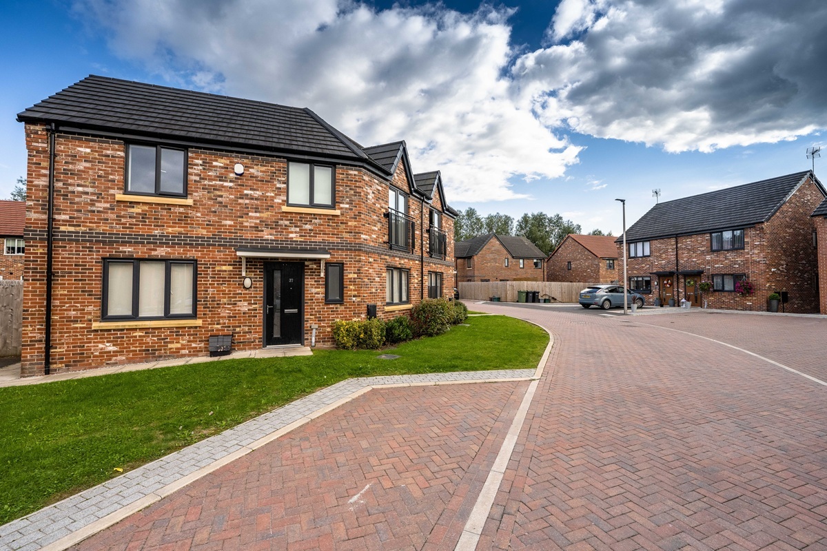 Woodford Grange 1