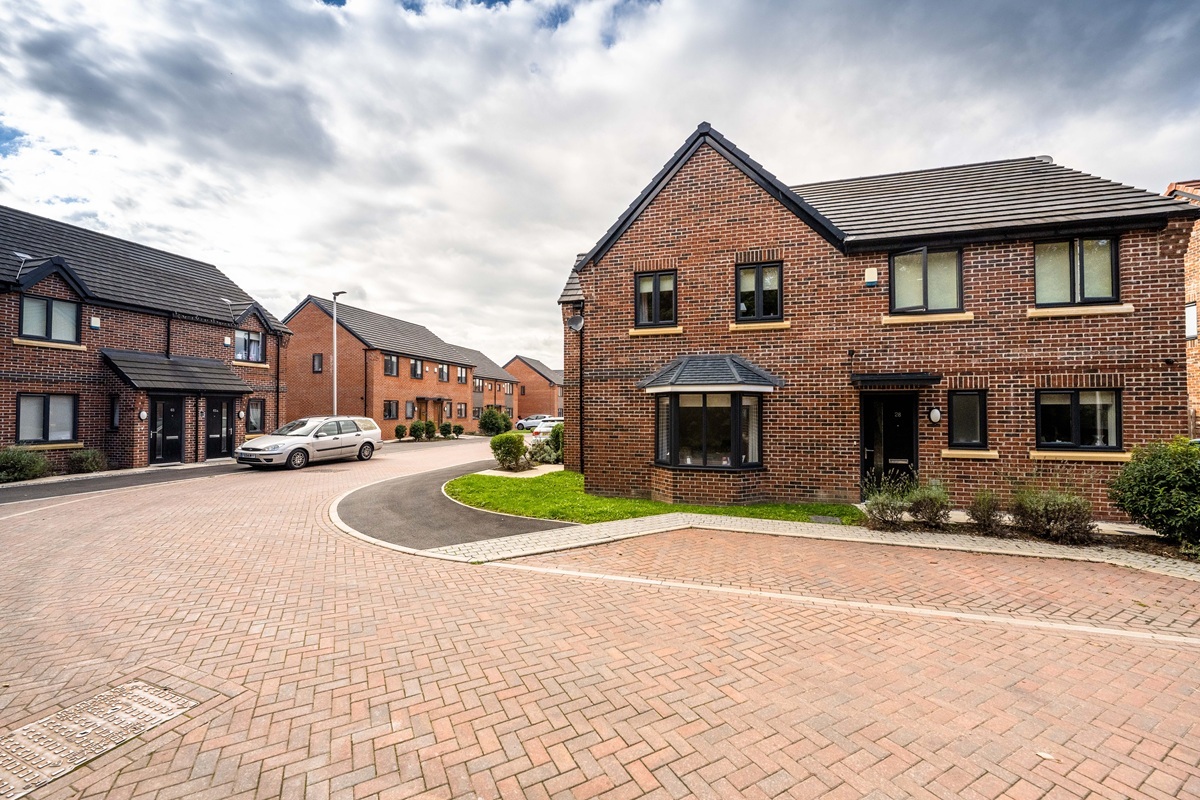 Woodford Grange 2